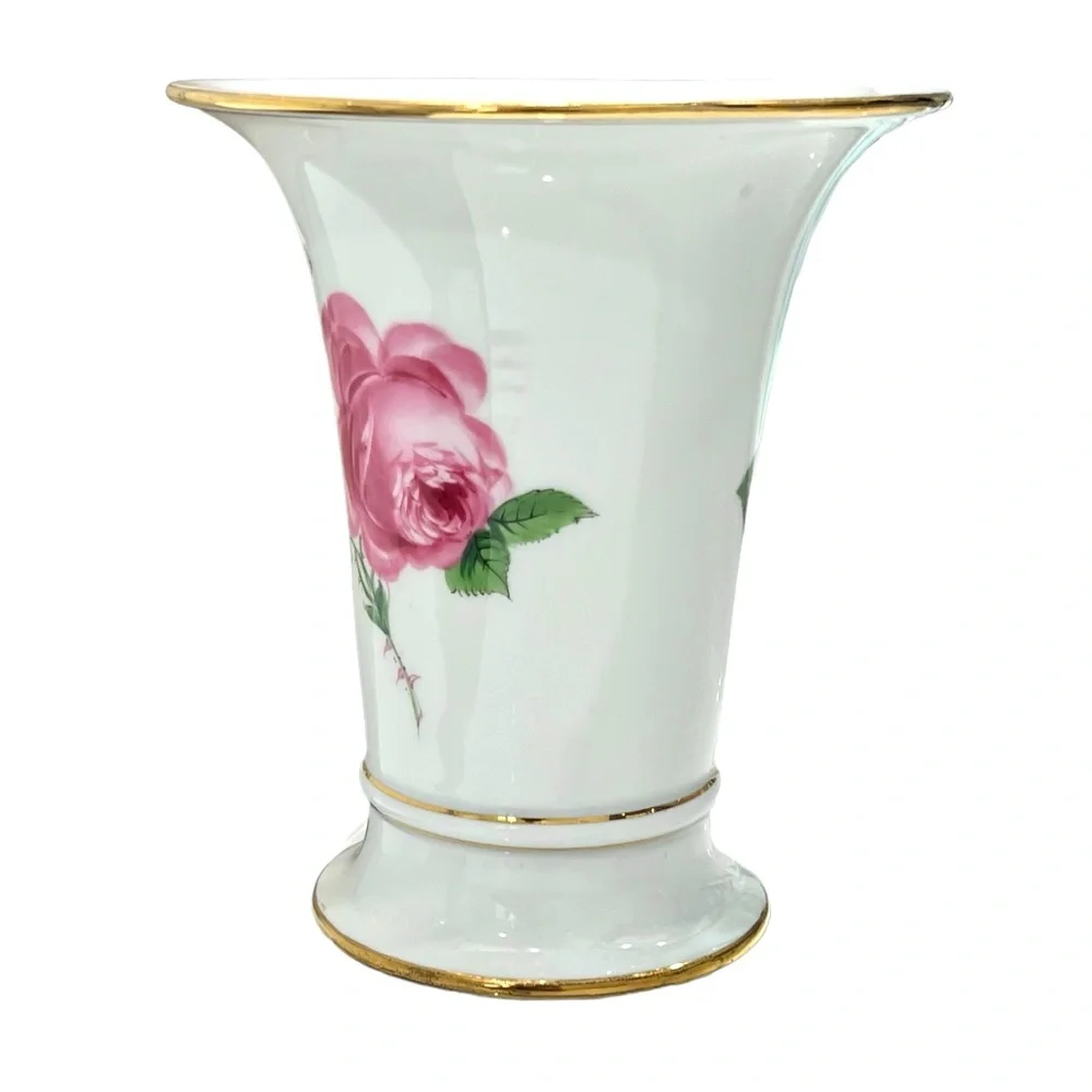 VINTAGE MEISSEN PORCELAIN ROSE VASE #Q22(6)